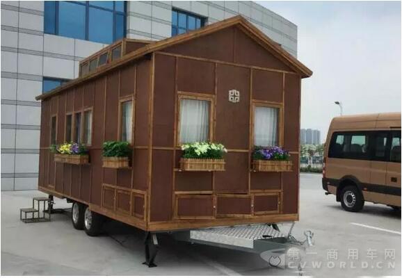 全球首款竹鋼營地房車在中通下線，快來看看長啥樣？.jpg