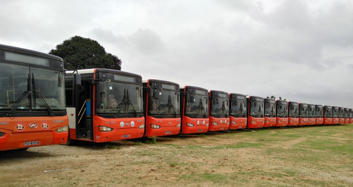 出口安哥拉的批量海格客車(chē).jpg