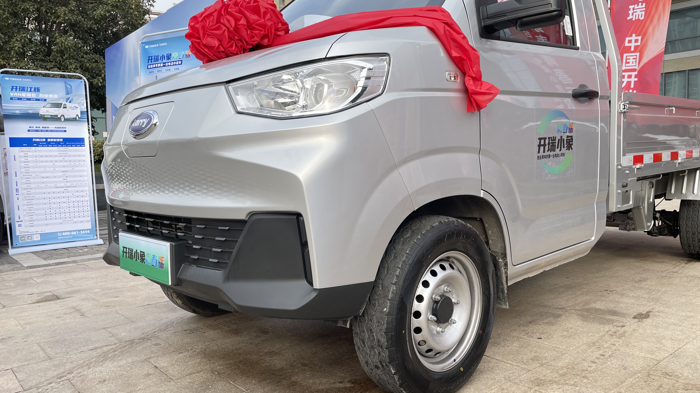 適合年輕人創(chuàng)業(yè)的第一臺電動小貨車，開瑞小象青春版怎么樣？3.png