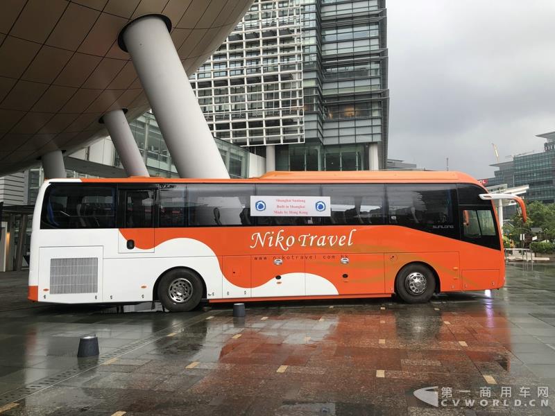 申龍SLK6116HKB歐六柴油客車，全部采用奔馳底盤