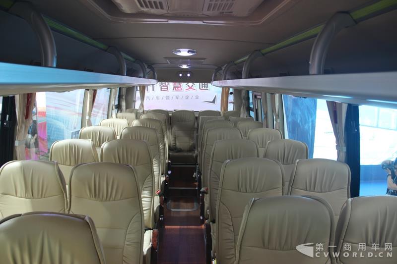 南京金龍開(kāi)沃W80純電動(dòng)客車(chē)