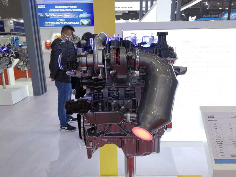 蜂巢動力HY4B15E汽油機，排量1499ml